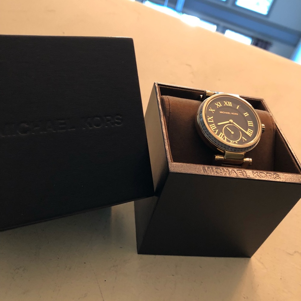 Michael Kors Watch 💙